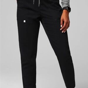 NWOT Fabletics High-Rise On-Call Scrub Jogger - size M